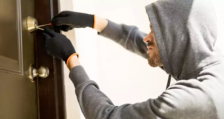 Emergency Motel Lock Repairs—Available 24/7 in Oakleaf Plantation, FL